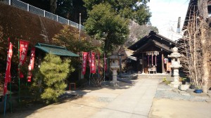 久國神社(久国神社) 拝殿前