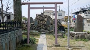 長島香取神社 長島の富士塚(浅間神社) (1)