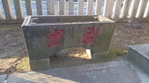 小村井香取神社 石造水鉢(禊盥)